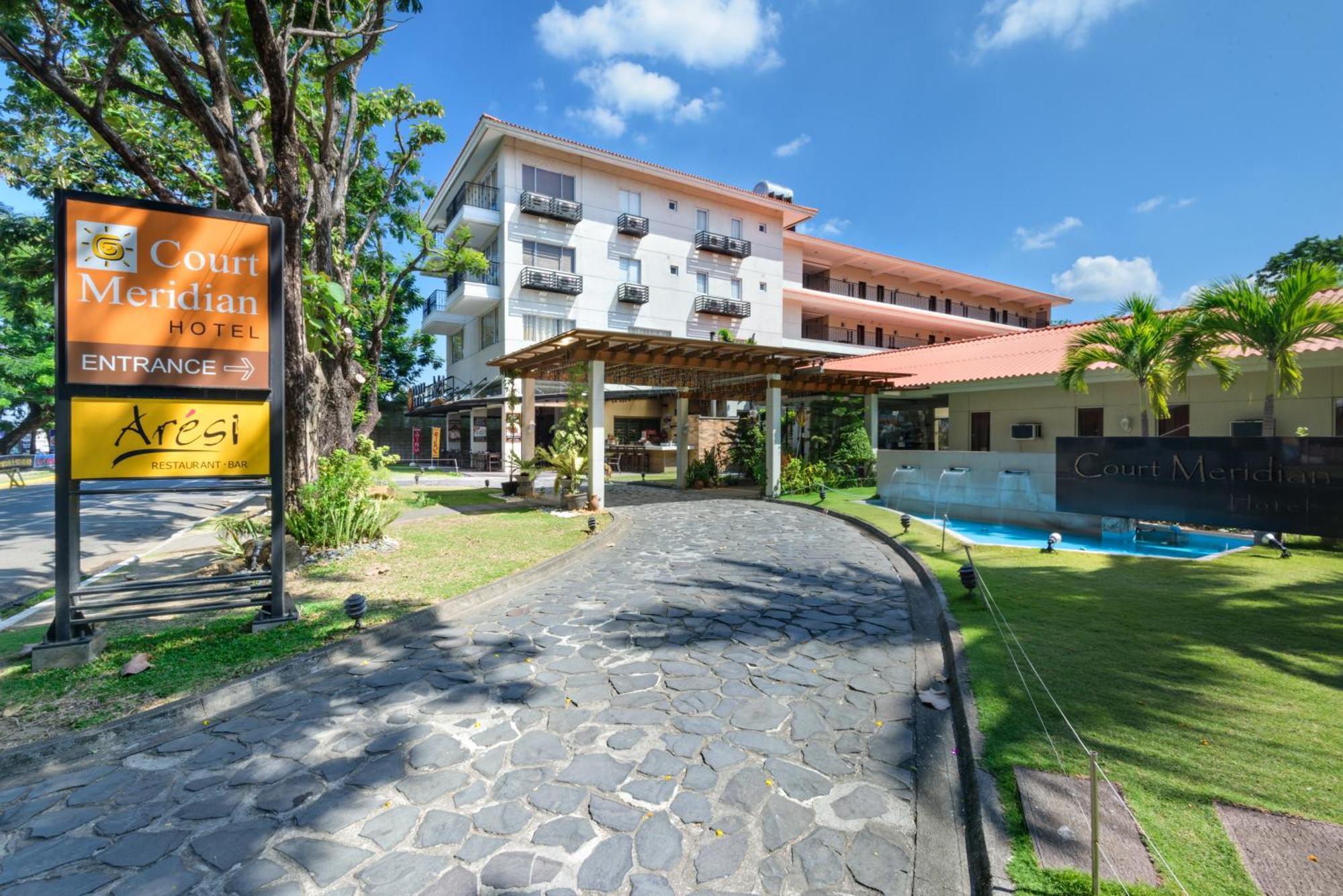 Court Meridian Hotel & Suites Olongapo Exterior photo